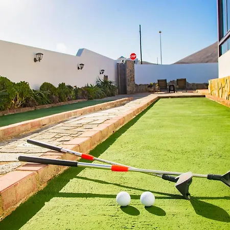 Eslanzarote Acoruma House, Super Wifi, Heated Pool Guime